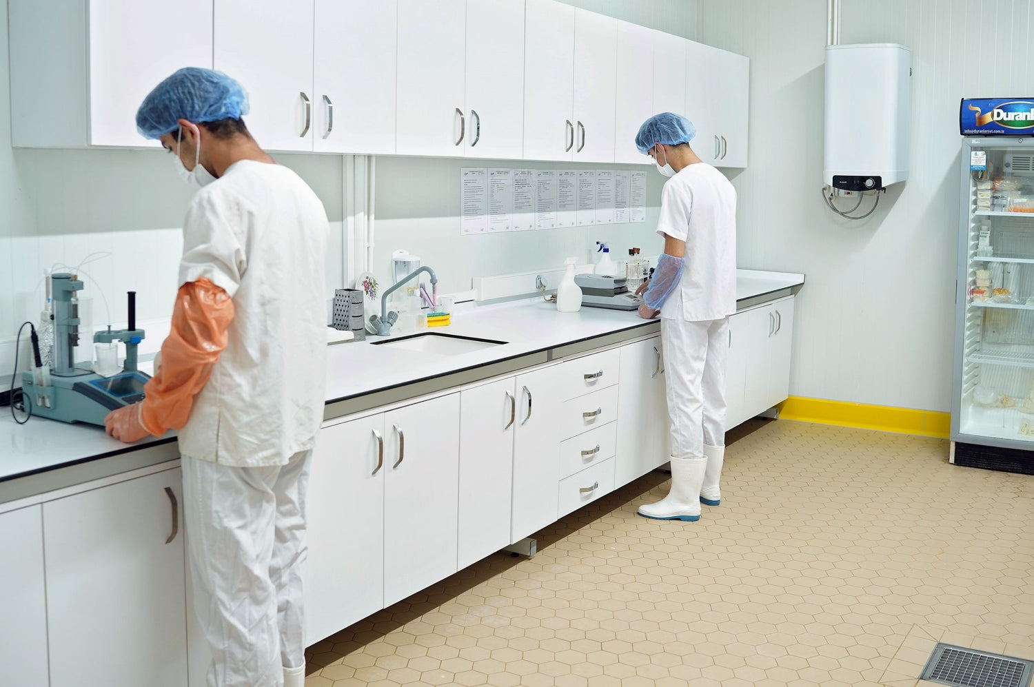 Altıgen Antiasit Karo 100×116 Siyah