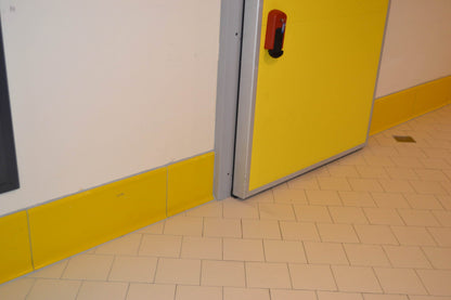 Hygienic Kerb, On Top of the Floor Covering 300x770x50mm