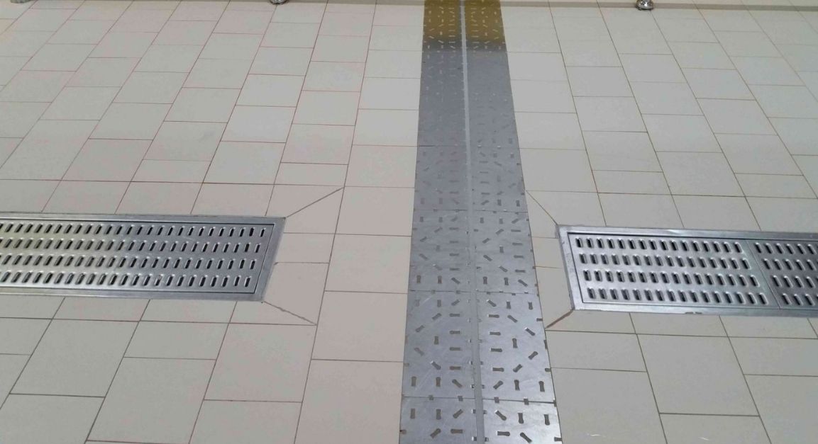 Paslanmaz Yer Karosu, Kaymaz Yüzeyli, 300x150x3mm