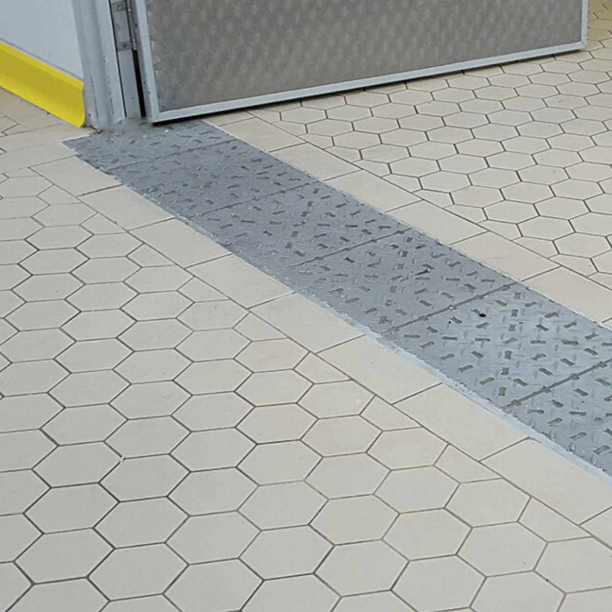 grip Afleiding Beschietingen Stainless Steel Floor Tile, Anti Slip Surface 300x300x3-4mm 